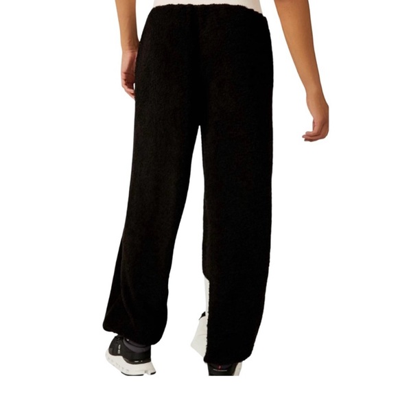 FP Movement Black and White Cuddle Up Joggers NWOT - Picture 3 of 7